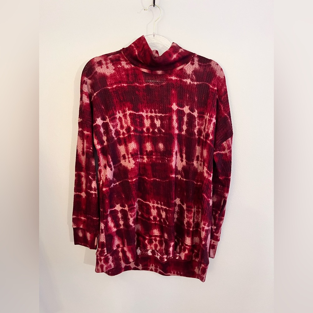 FRENCH LAUNDRY Tie Dye Turtle Neck Waffle Knit Sweater